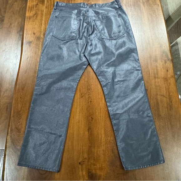 New! Madewell The '90s Straight Jean in Midnight Blue Foil Coated Jeans Size 33 - Picture 4 of 10